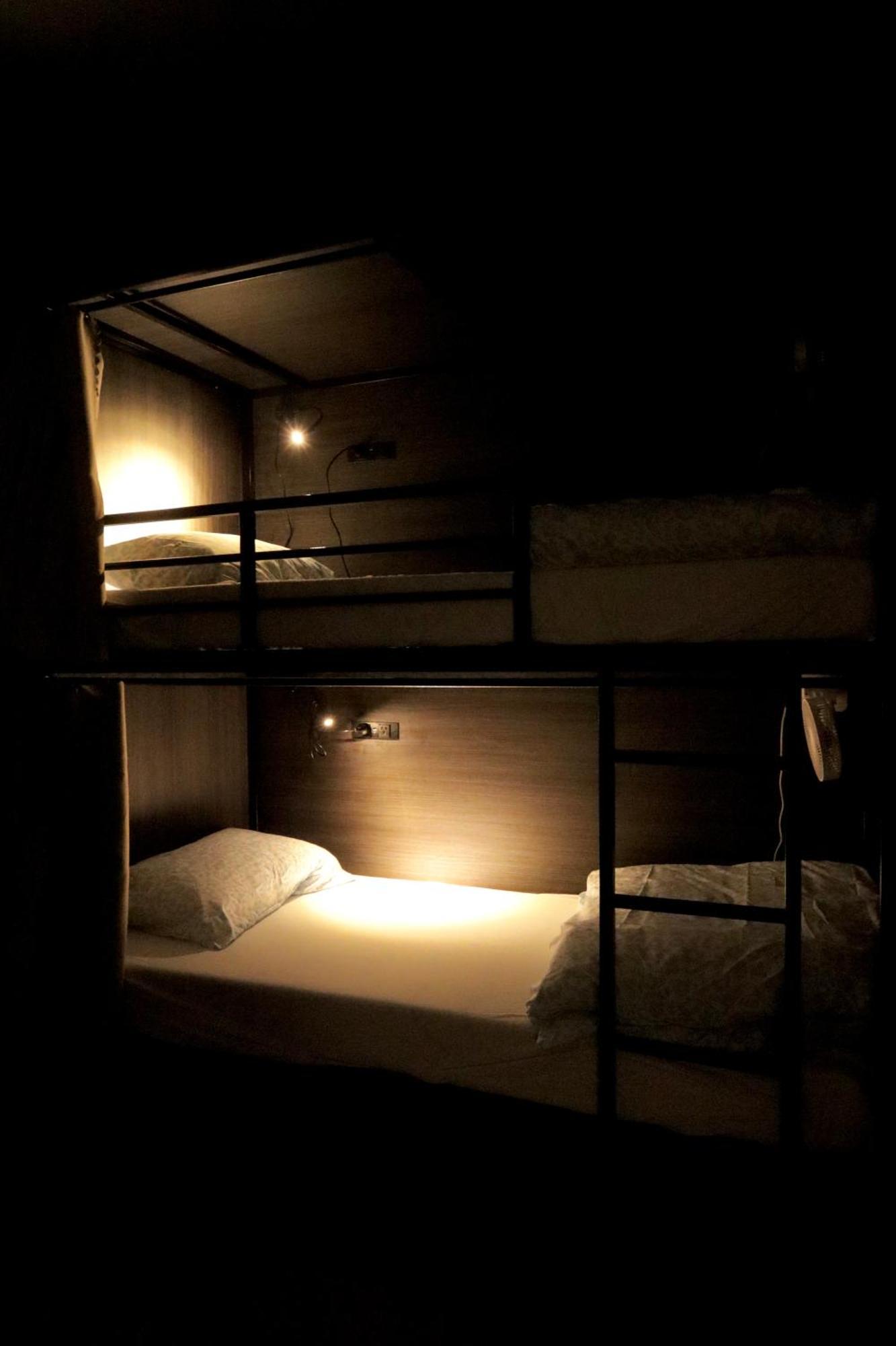 Ritz For Backpackers Hostel Melbourne Exterior photo